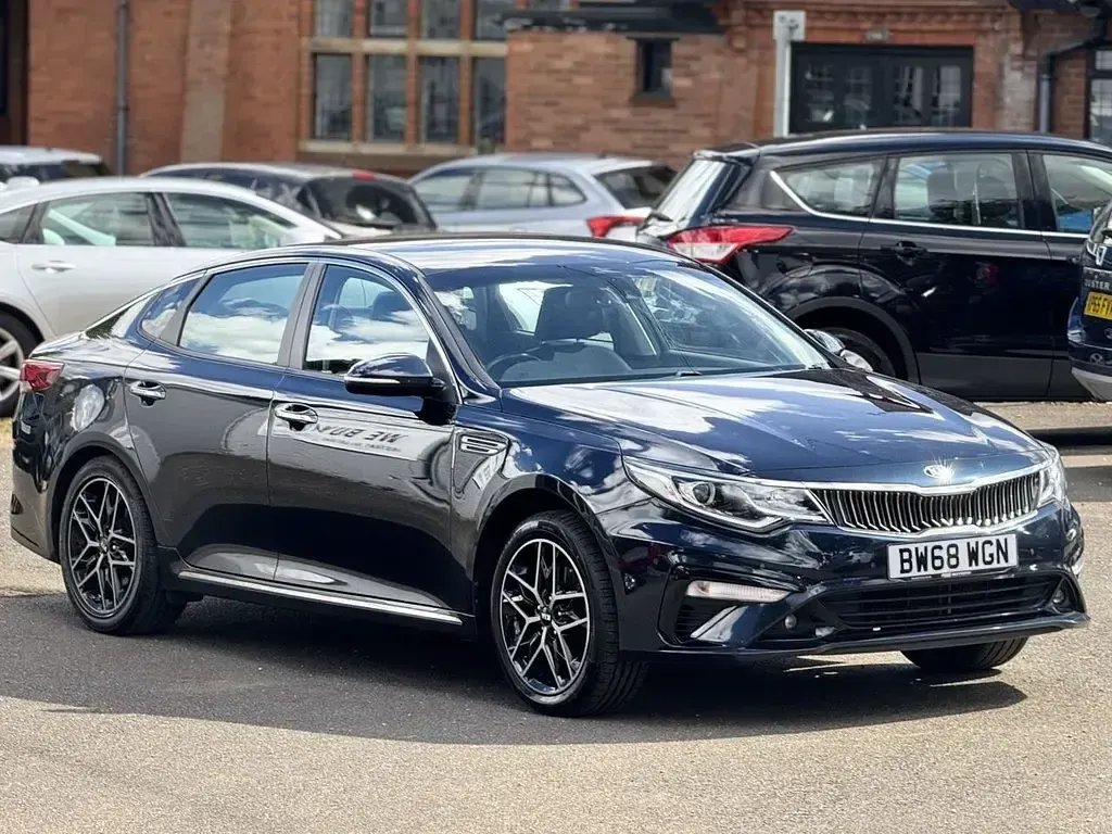 Used Kia Optima 134 HP (98 kW) 2019 Blue Sedan