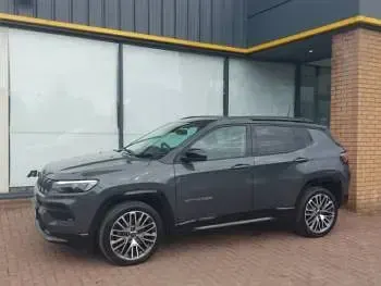 Used Jeep Compass Altitude 130 HP (95 kW) 2025 Grey/black SUV