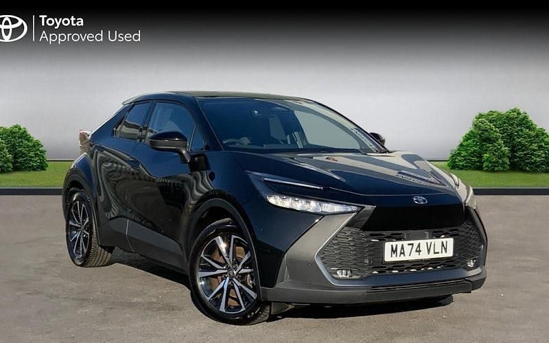 Begagnad Toyota C-HR Design 223 HK (164 kW) 2026 SUV