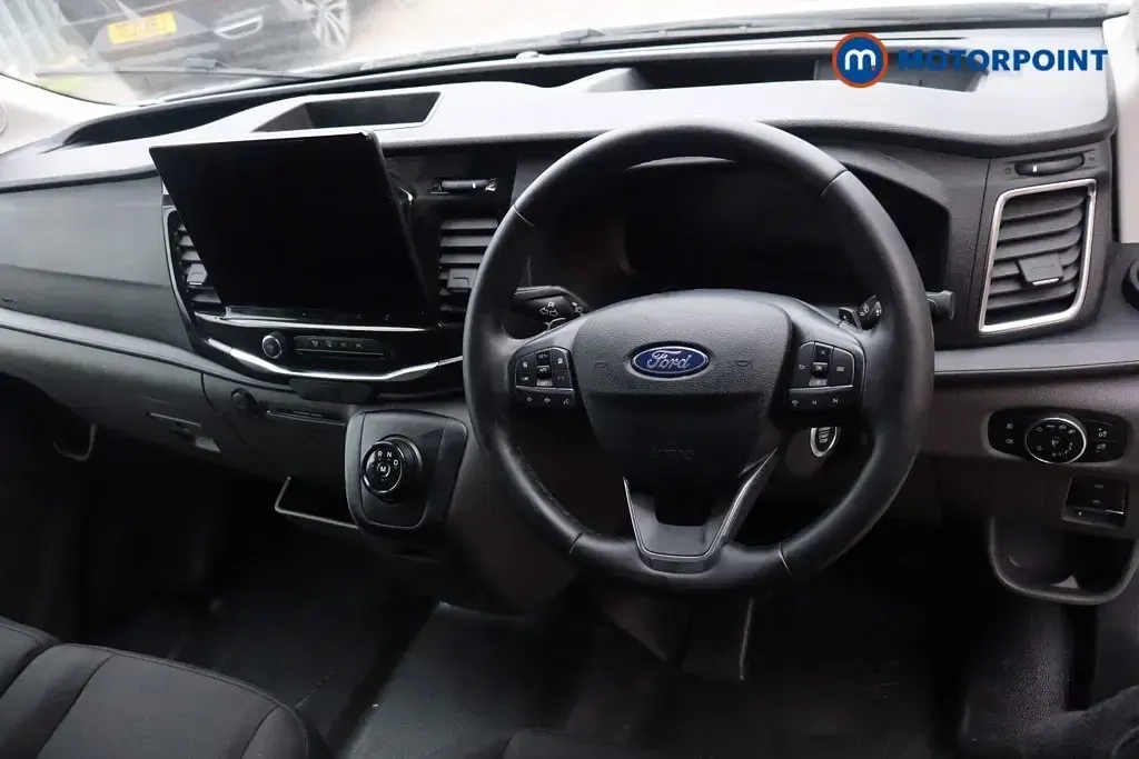 Begagnad Ford Transit Limited 165 HK (121 kW) 2024 Vit Van