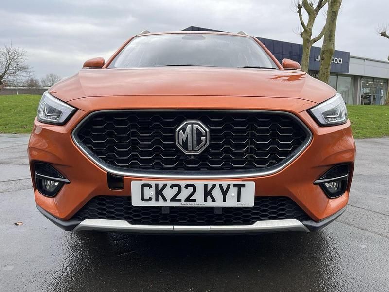 Used MG ZS Exclusive 105 HP (77 kW) 2022 Orange SUV