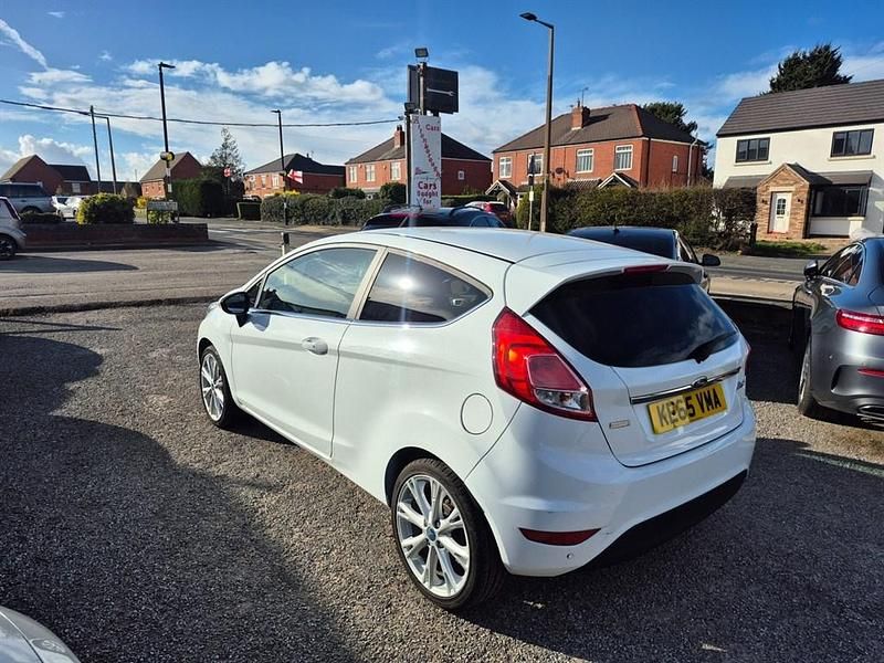 Used Ford Fiesta Titanium 2015 White Hatchback