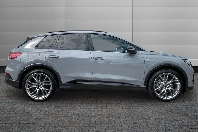 New Audi Q4 e-tron Black Edition 210 kW (286 HP) 2026 Pebble grey SUV