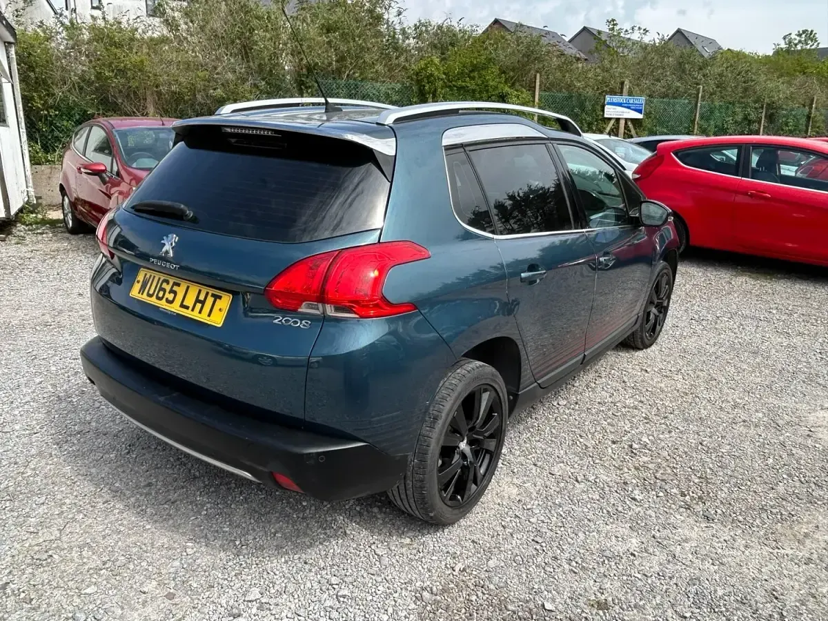 Used Peugeot 2008 110 HP (80 kW) 2015 Green SUV