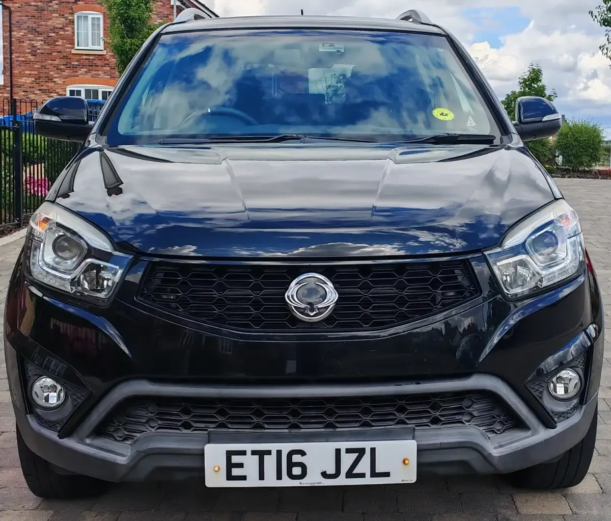 Used SsangYong Korando 178 HP (130 kW) 2016 Black SUV