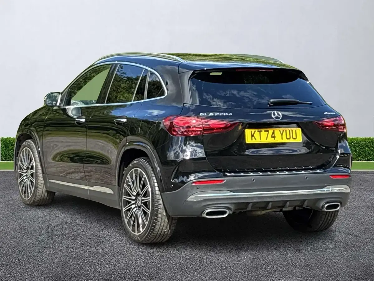 Used Mercedes GLA220 AMG Line Premium Plus 190 HP (139 kW) 2025 Black SUV