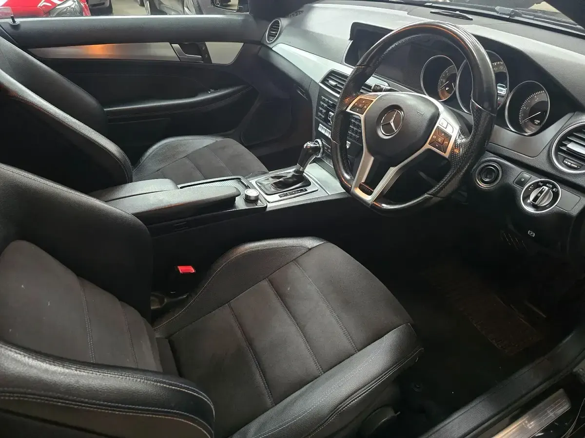Used Mercedes C250 Sport Edition 201 HP (147 kW) 2015 Black Coupe