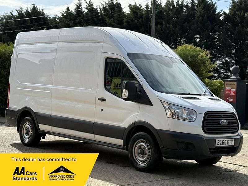 White Used 2015 Ford Transit | £8,490 (Fair price) - Image 1/2