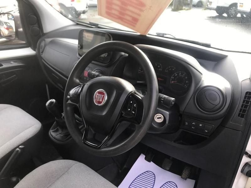Image 4/4