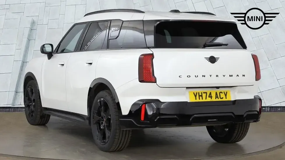 Used Mini Countryman 168 HP (123 kW) 2024 White SUV