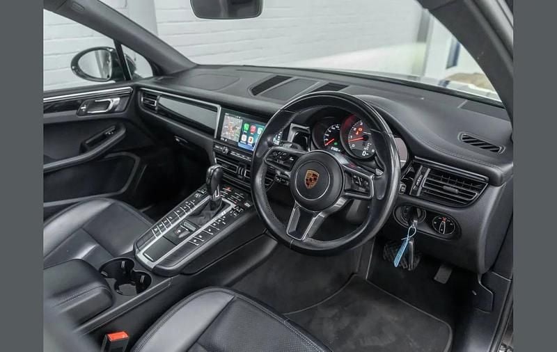 Used Porsche Macan S 348 HP (255 kW) 2019 Black SUV