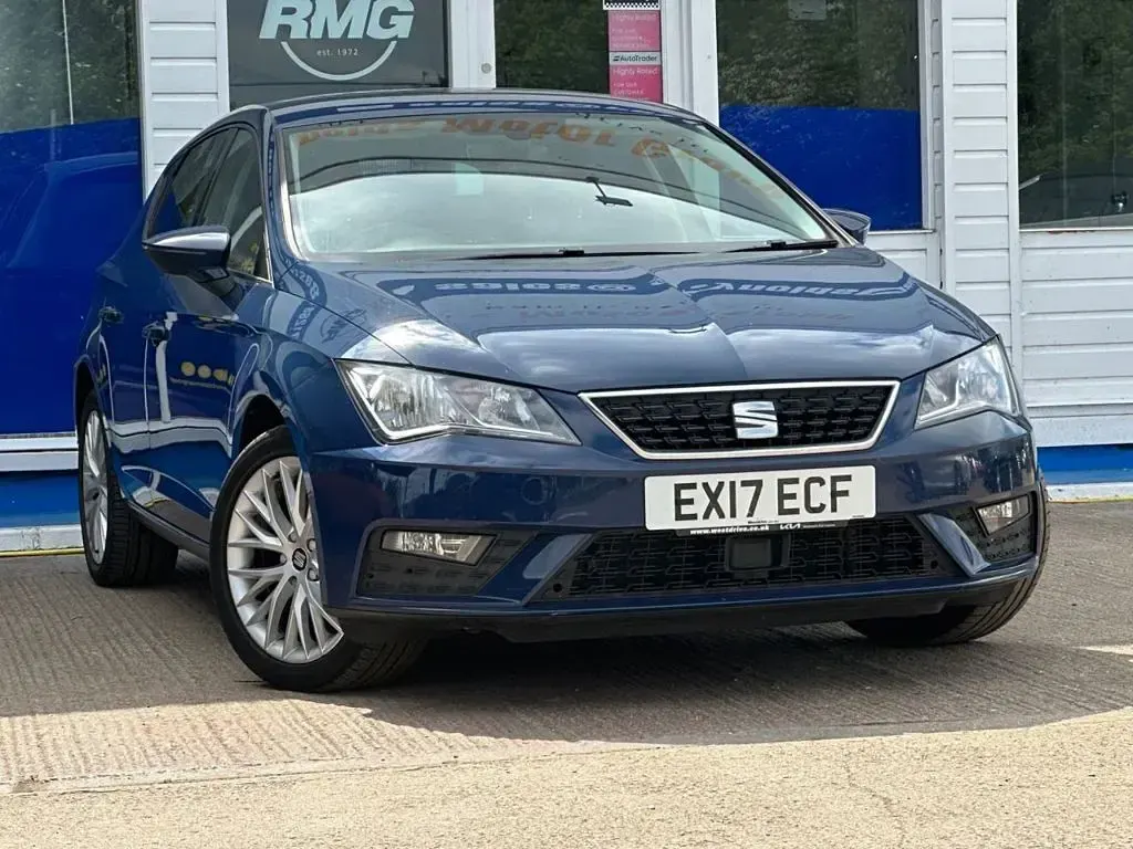 Used Seat Leon SE Dynamic 110 HP (80 kW) 2017 Blue Hatchback