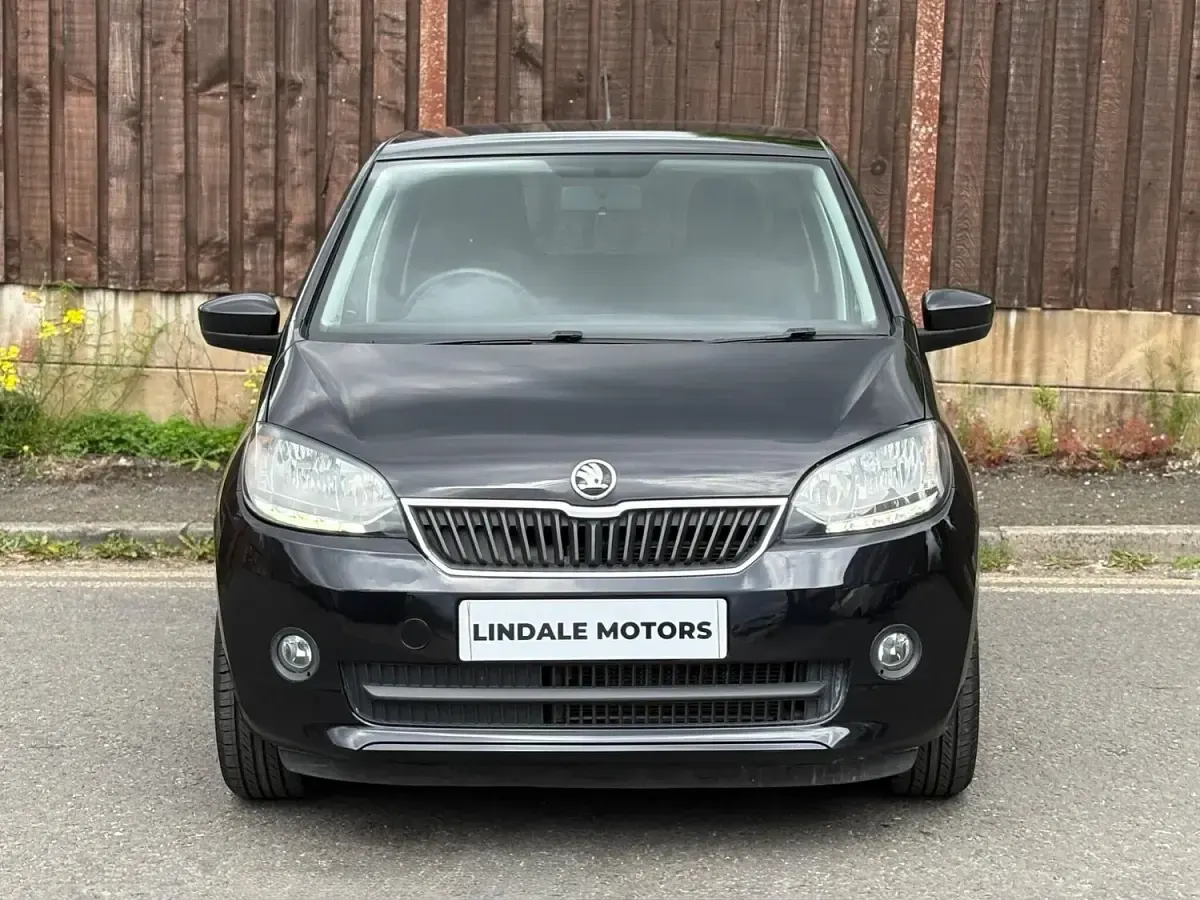 Used Skoda Citigo Colour Edition 60 HP (44 kW) 2017 Black Hatchback