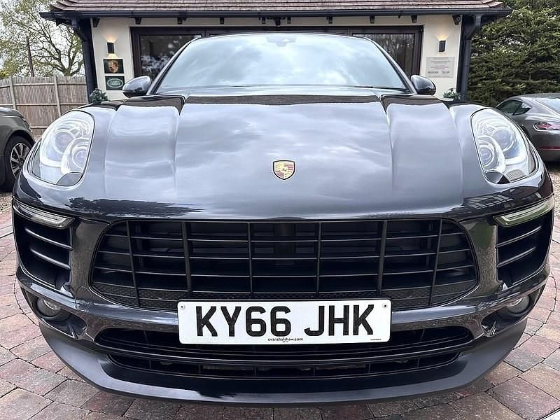Used Porsche Macan 258 HP (189 kW) 2016 Grey SUV
