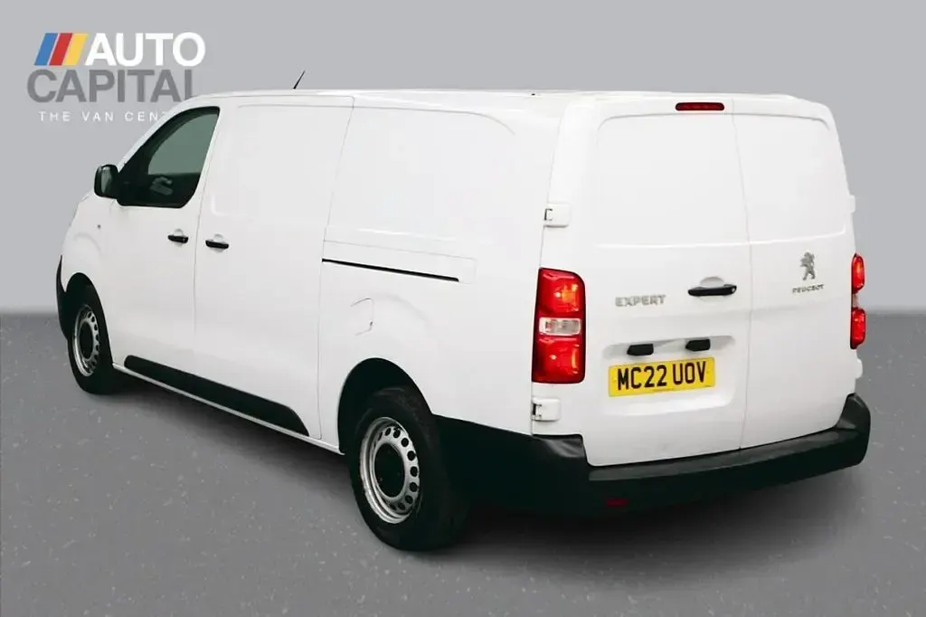 Used Peugeot Expert Premium 100 HP (73 kW) 2022 White Van