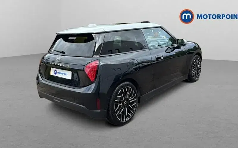 Used Mini Cooper Exclusive 160 kW (218 HP) 2026 Hatchback