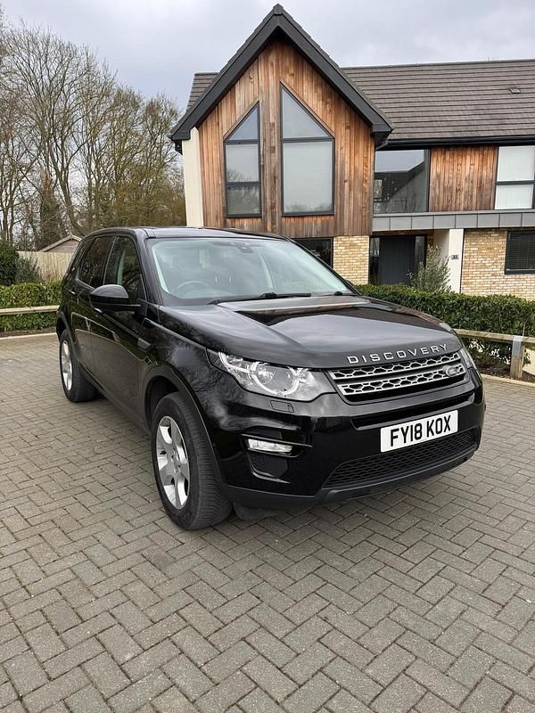 Second-hand Land Rover Discovery Sport Pure 2018 Negru SUV