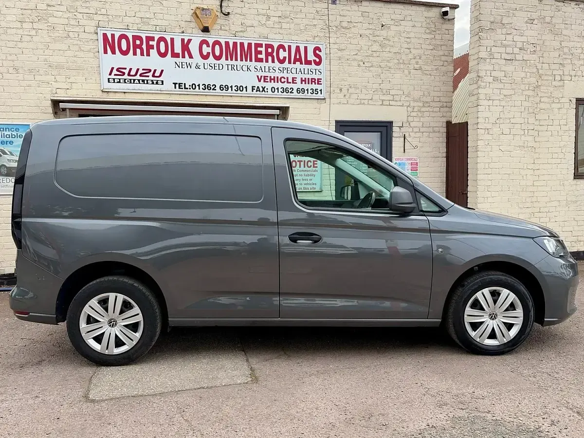 Used VW Caddy 102 HP (75 kW) 2021 Grey MPV