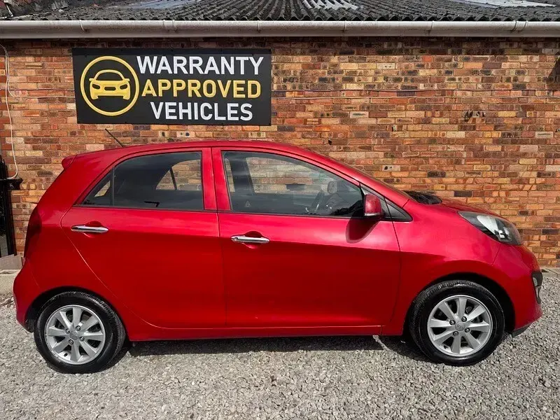Used Kia Picanto 84 HP (61 kW) 2012 Red Hatchback