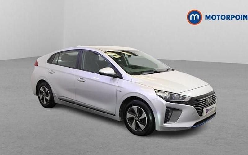 Used Hyundai Ioniq SE 141 HP (103 kW) 2018 Silver Hatchback