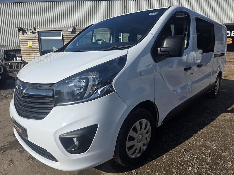 Used Vauxhall Vivaro Sportive 125 HP (91 kW) 2018 White