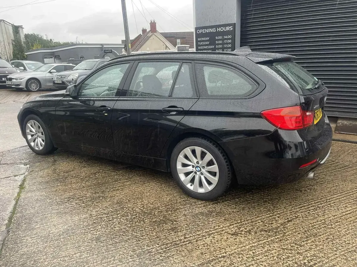 Used BMW 320 2014 Black Estate