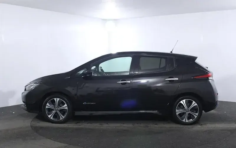 Used Nissan Leaf Tekna 110 kW (150 HP) 2022 Hatchback