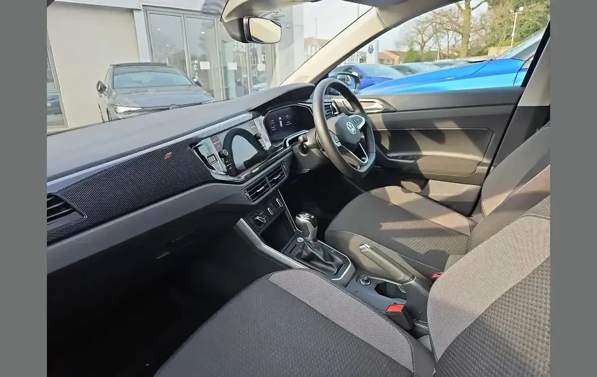 Used VW Polo Match 95 HP (69 kW) 2025 Blue Hatchback