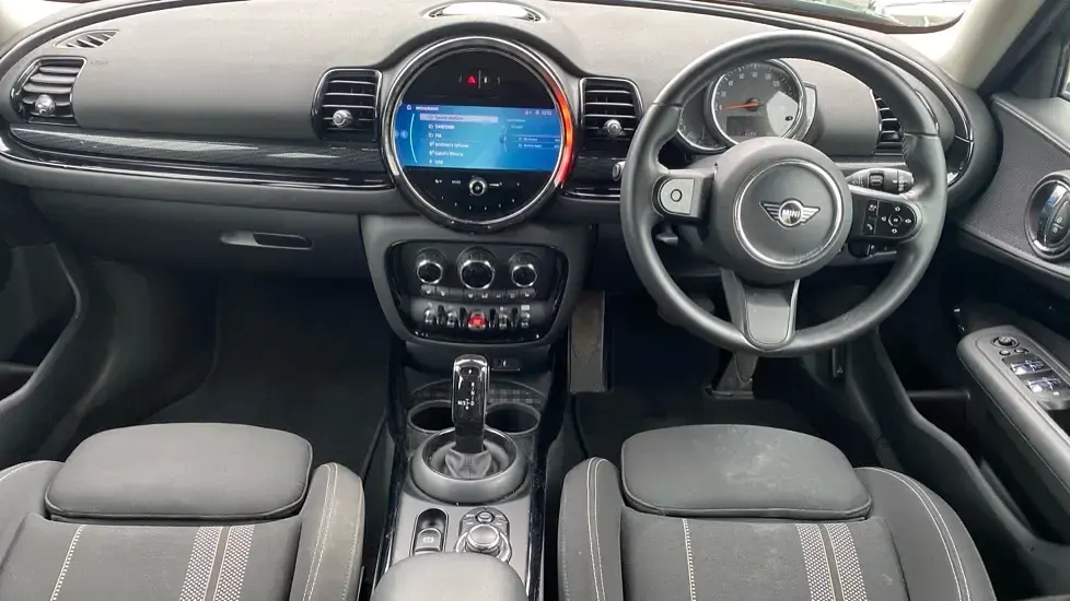 Used Mini Cooper S Clubman Classic 176 HP (129 kW) 2022 Green Estate