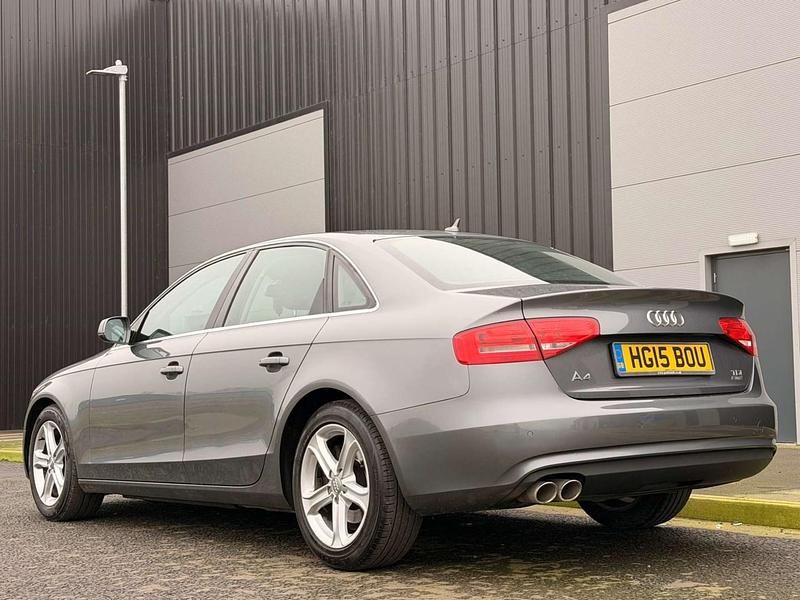 Used Audi A4 Advanced 163 HP (119 kW) 2015 Grey Sedan
