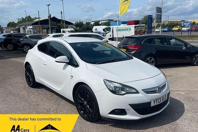 Used 2013 Vauxhall Astra GTC SRi Coupe | £3,495 (Fair price) - Image 1/1