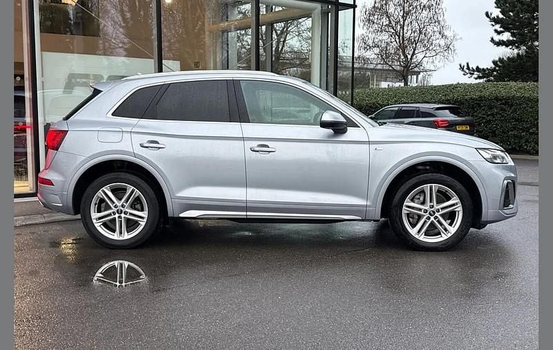 Used Audi Q5 S-Line 261 HP (191 kW) 2021 Silver SUV