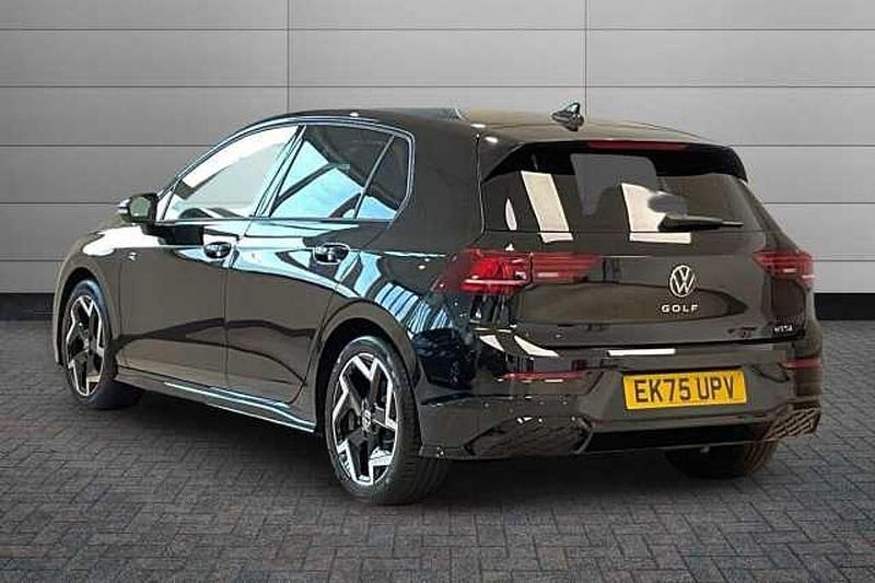 Used VW Golf VIII 148 HP (108 kW) 2025