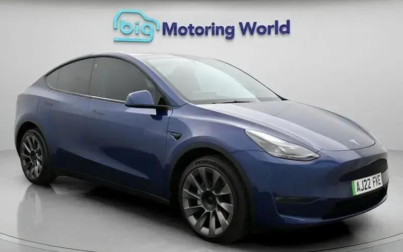 Used Tesla Model Y Long Range AWD 286 kW (389 HP) 2025 SUV