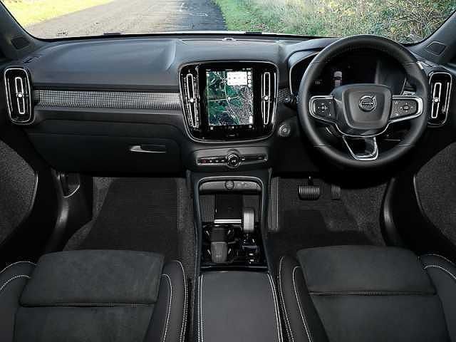 New Volvo XC40 Plus 161 HP (118 kW) 2026 SUV