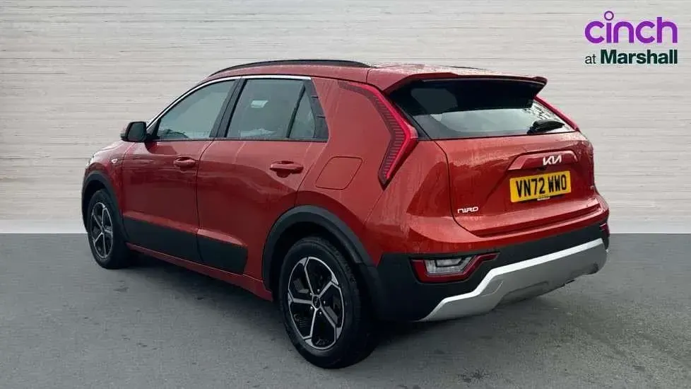 Second-hand Kia Niro 139 CP (102 kW) 2022 Portocaliu SUV