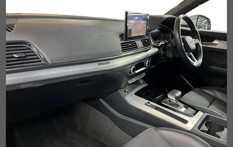 Used Audi Q5 S-Line 200 HP (147 kW) 2022 Silver SUV