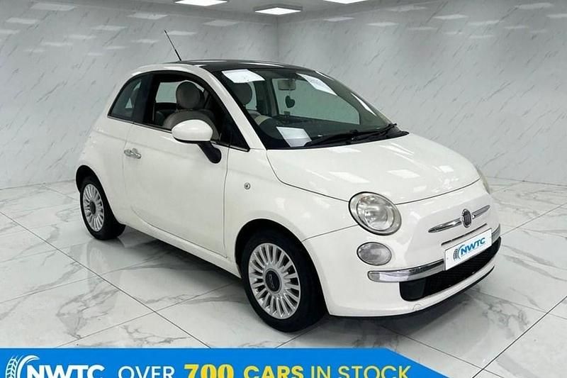 Used Fiat 500 Lounge 69 HP (50 kW) 2011 White Hatchback