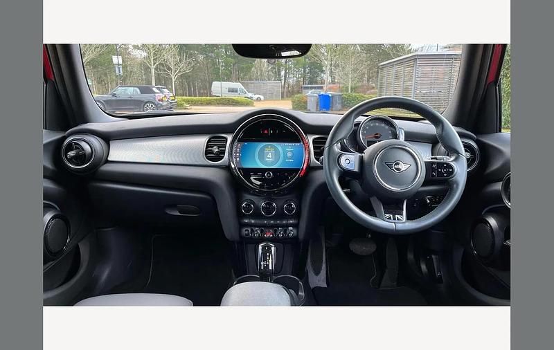 Used Mini Cooper Exclusive 136 HP (100 kW) 2022 Red Hatchback