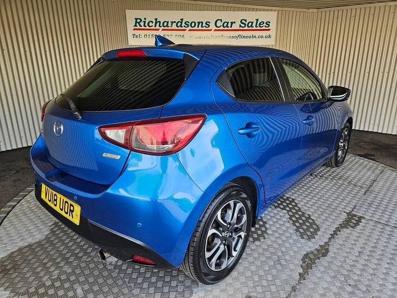 Used Mazda 2 Inclusive 90 HP (66 kW) 2018 Blue Hatchback