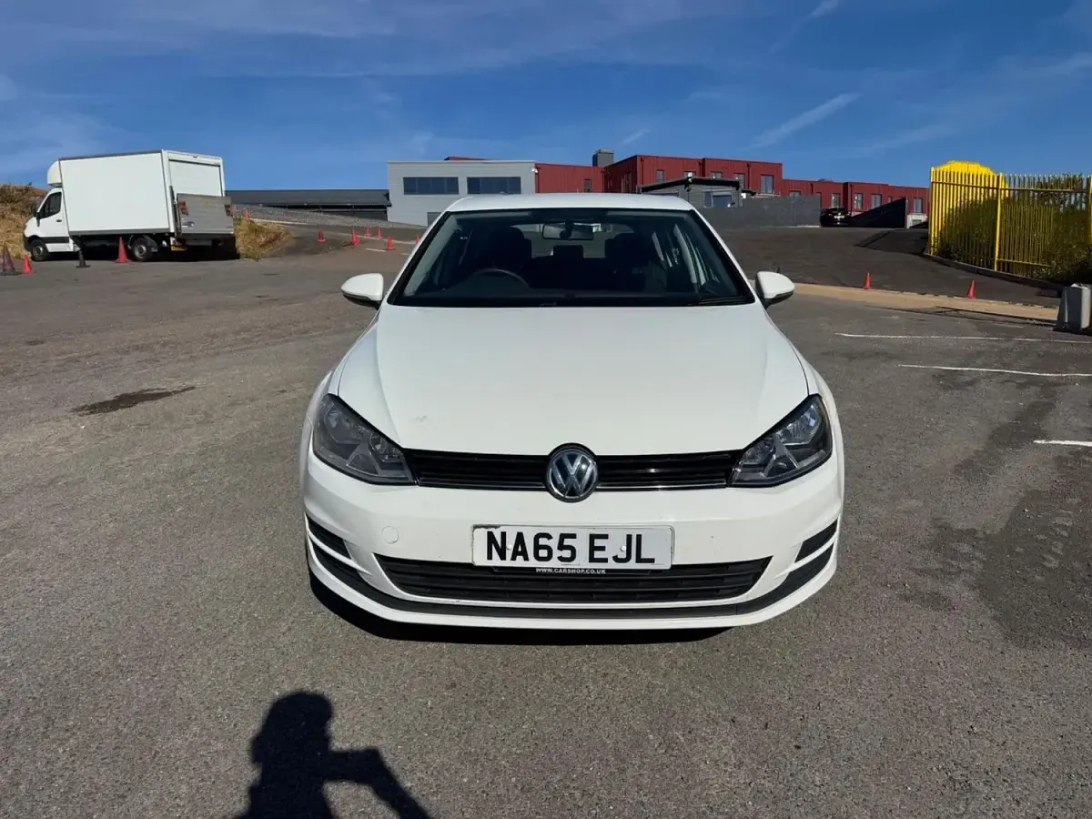 Used VW Golf VII S 110 HP (80 kW) 2015 White Hatchback