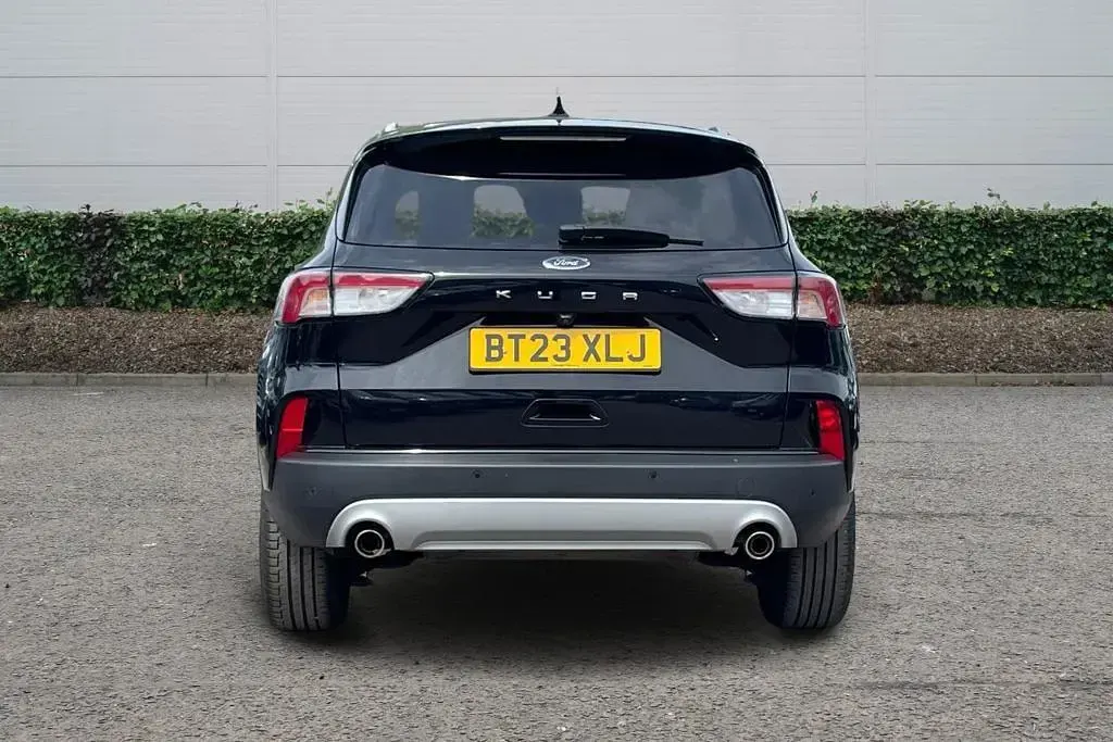 Used Ford Kuga Titanium 150 HP (110 kW) 2023 Black SUV