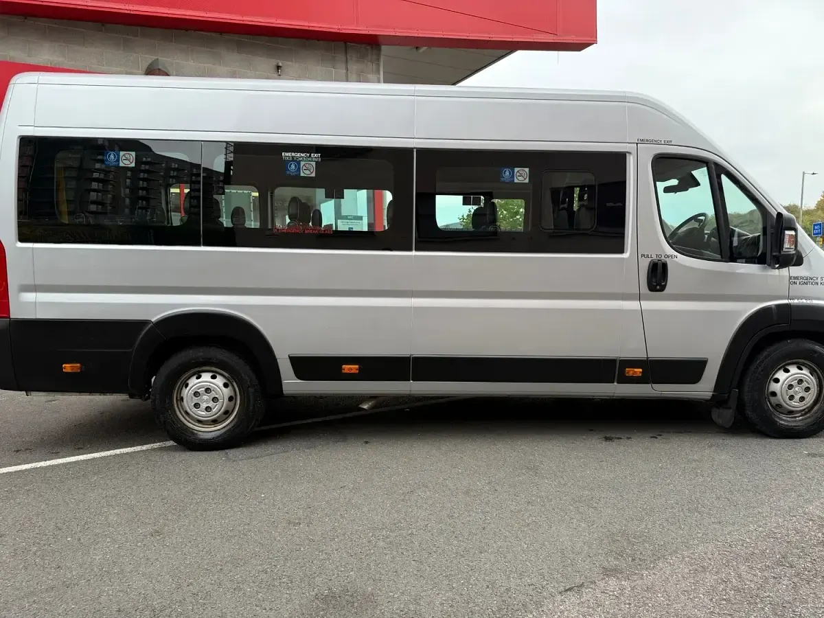 Used Peugeot Boxer 130 HP (95 kW) 2018 Silver Van
