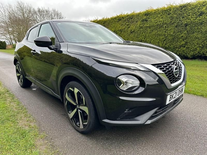 Black Used 2021 Nissan Juke Tekna SUV | £13,495 (Fair price) - Image 1/3