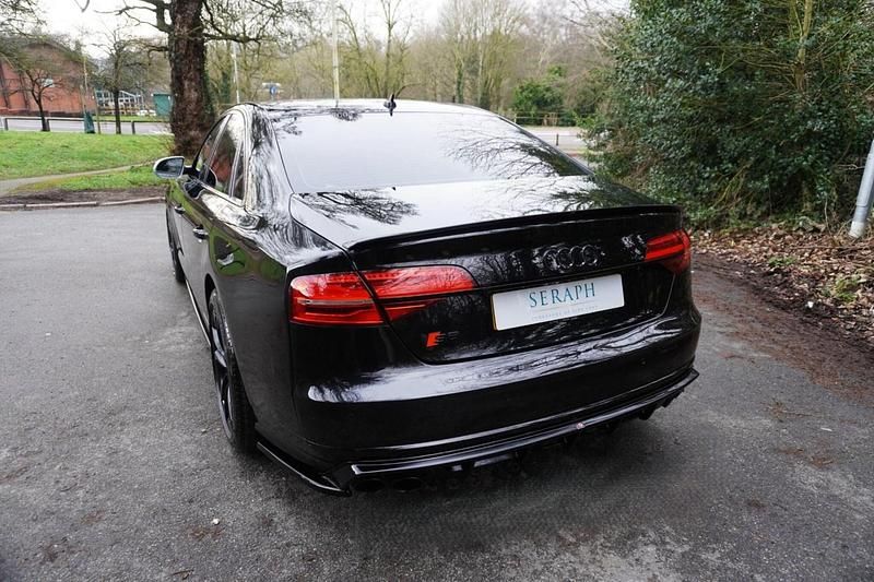 Used Audi S8 Comfort 520 HP (382 kW) 2016 Black Sedan