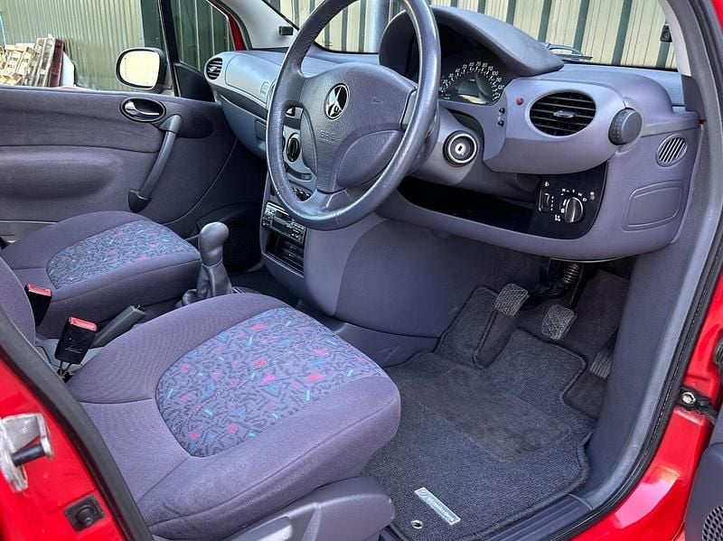 Used Mercedes A140 Classic 1999 Red Hatchback