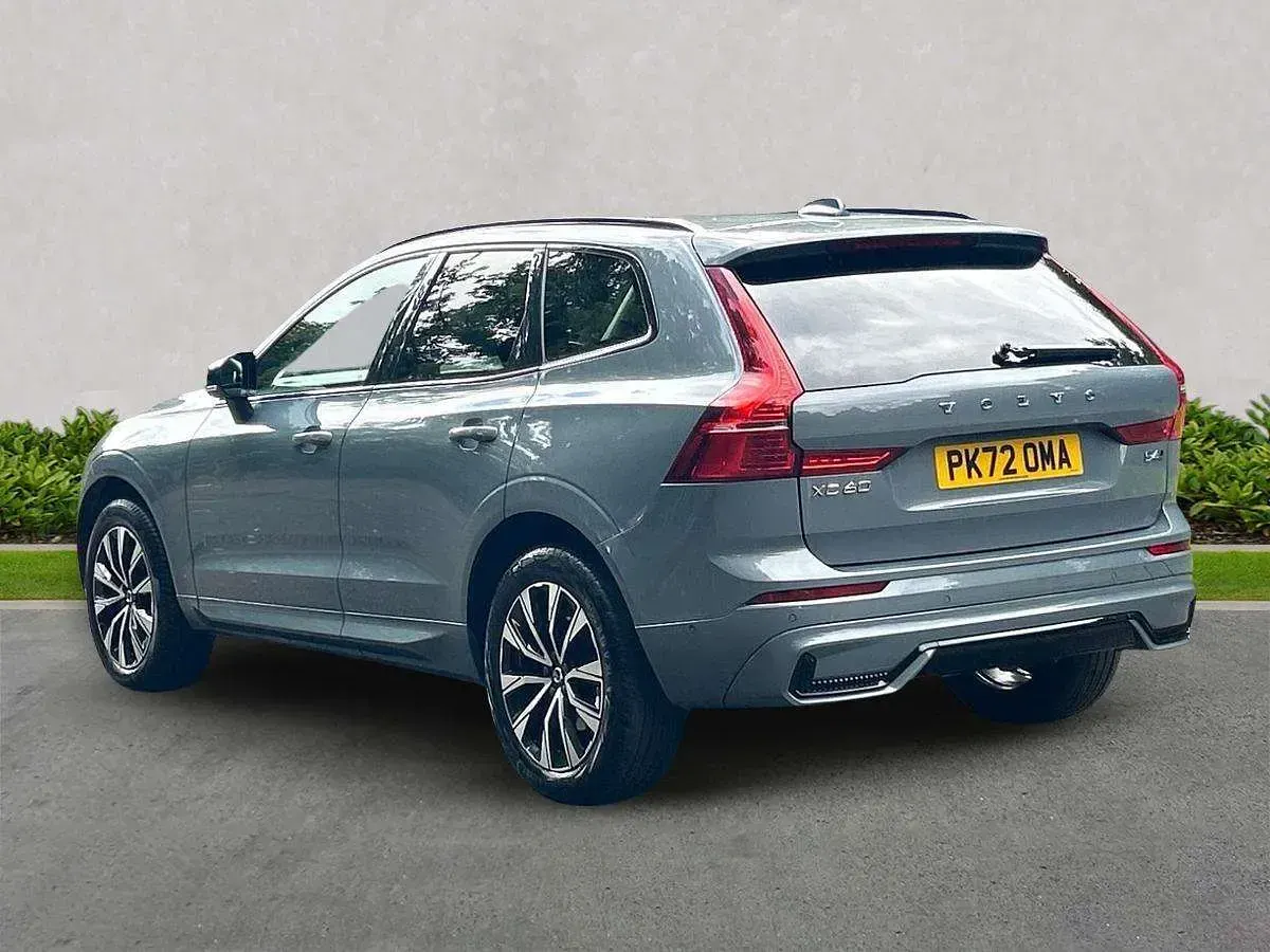Used Volvo XC60 Plus 197 HP (144 kW) 2022 Grey SUV