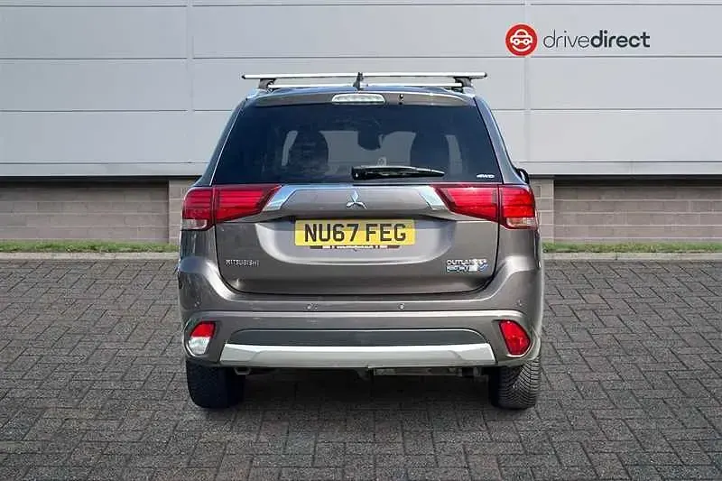 Used Mitsubishi Outlander P-HEV 2017 Brown Estate