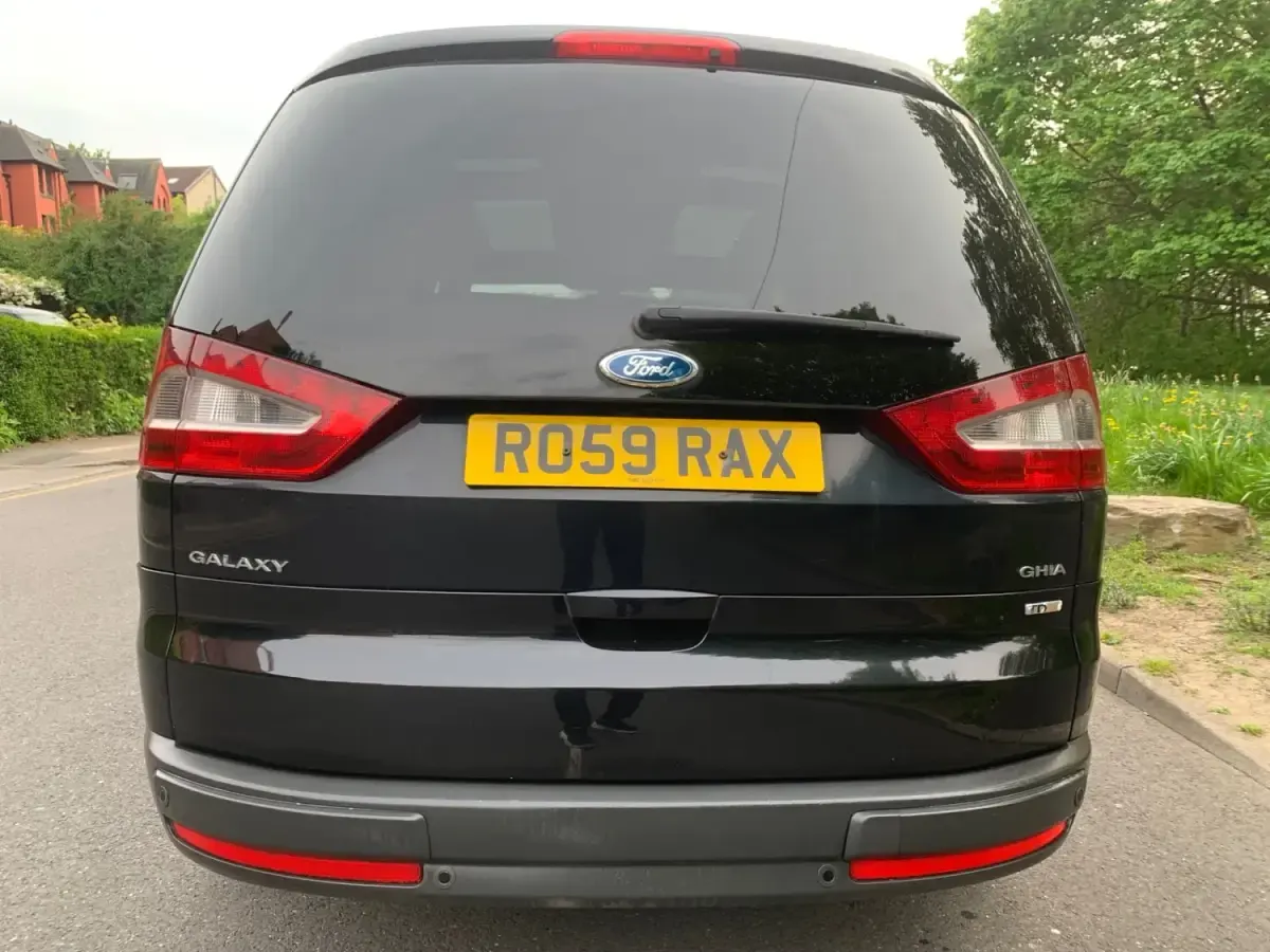 Gebraucht Ford Galaxy Ghia 140 PS (102 kW) 2009 Schwarz Van / Kleinbus