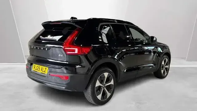 Used Volvo XC40 Plus 194 HP (142 kW) 2026 SUV